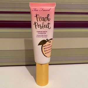 Too Faced Peach Perfect Foundation (Vanilla)